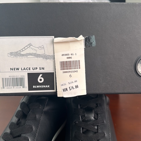 Black leather lace up sneakers NWT and Box - Picture 4 of 4
